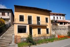 Cossato Via Maffei Casa Ristrutturata In Fase di Ultimazione Cossato Via Maffei Casa Ristrutturata In Fase di Ultimazione