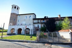 Castello Di Verrone Appartamento in Vendita Castello Di Verrone Appartamento in Vendita