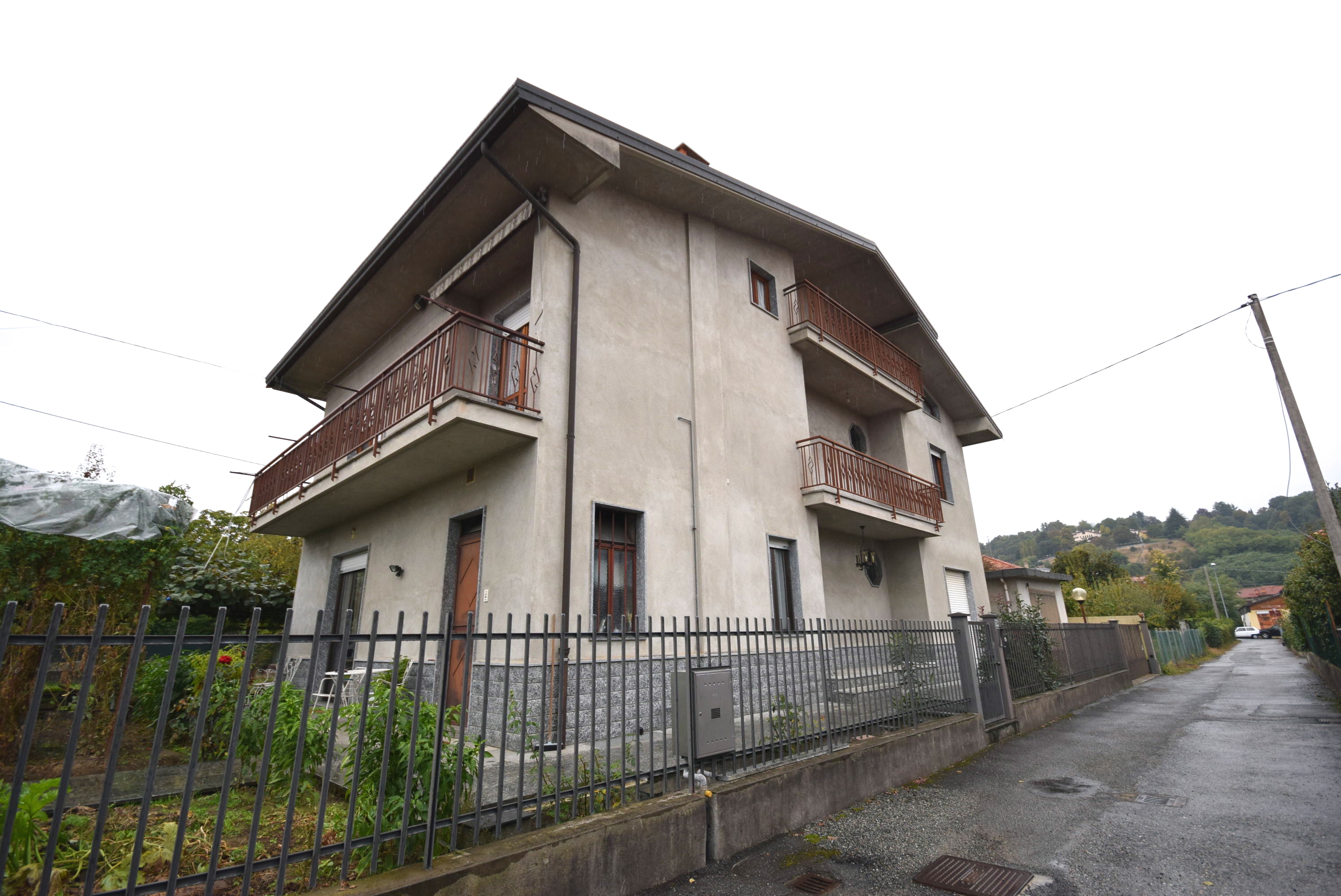 Vigliano Biellese Via Lamarmora Casa Bifamigliare Mosca