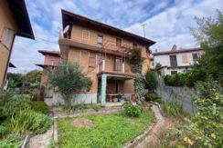Occasione Zumaglia Casa Con Giardino in Vendita