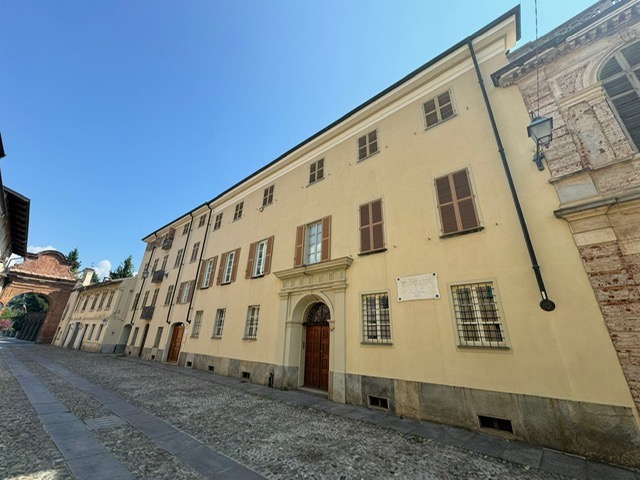 Biella Piazzo  Prestigioso Appartamento Ultimo Piano con Vista Panoramica In Vendita